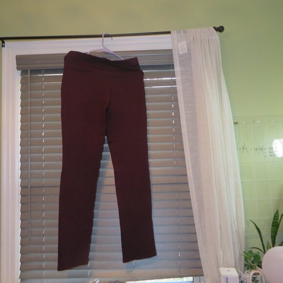 Quince Women`s Maroon Pants mild stretch size M New w/ tag - Picture 2 of 3